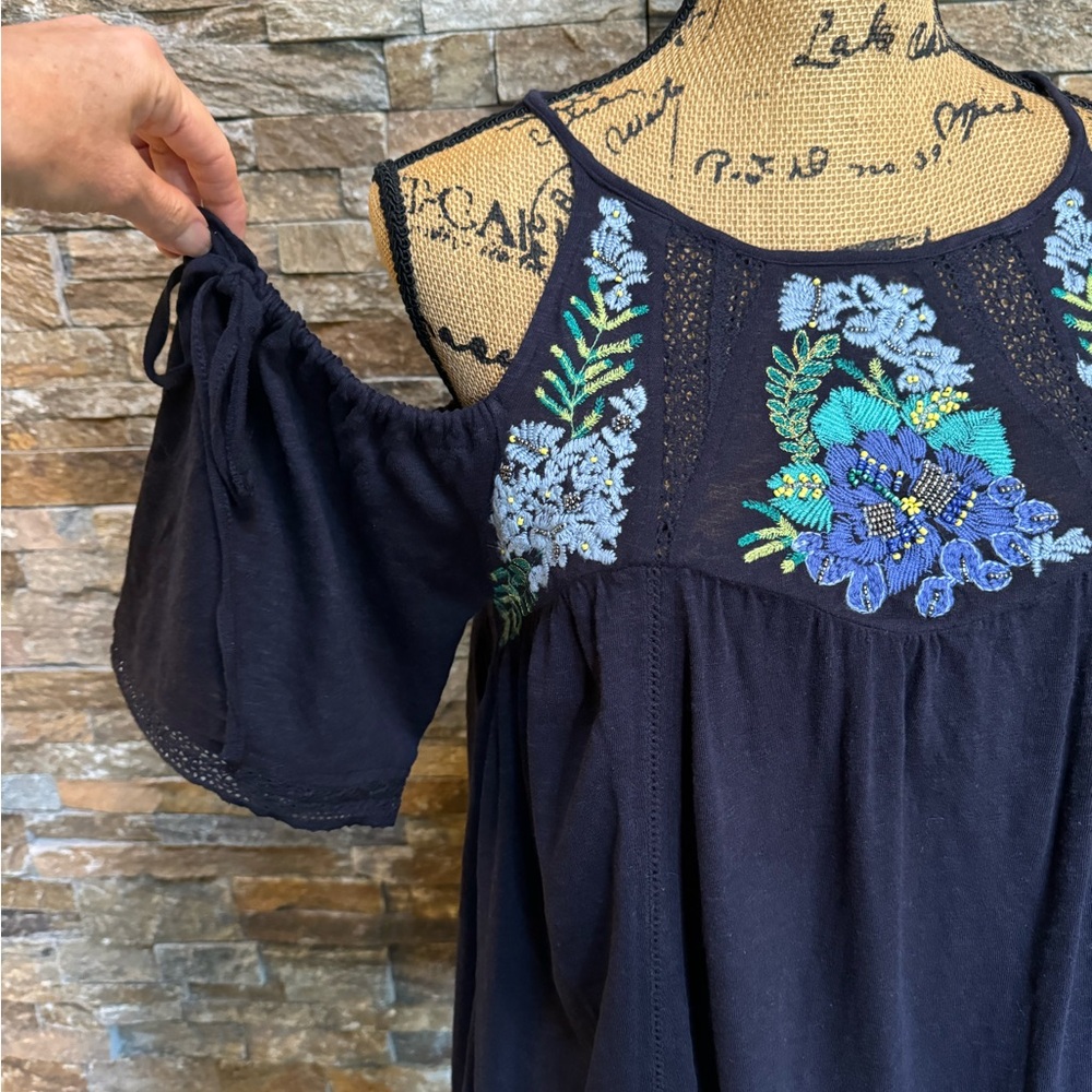 Free People Fast Times Blue Flowy Top Sz XS Scoop Back Boho Hippie Embroidered - Picture 7 of 13